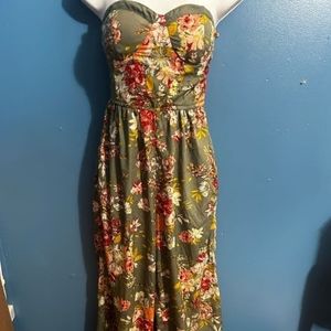 Strapless Floral jumpsuit